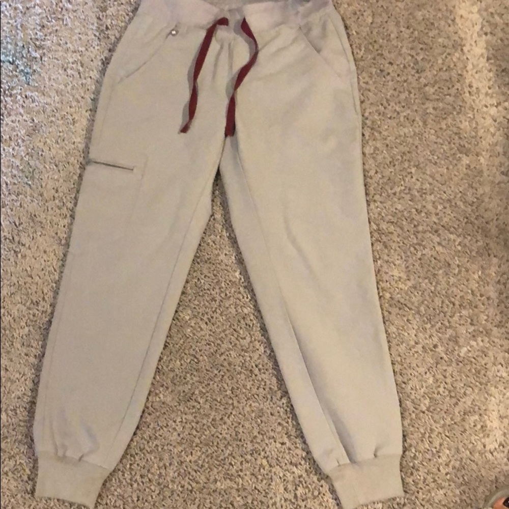 Figs scrubs